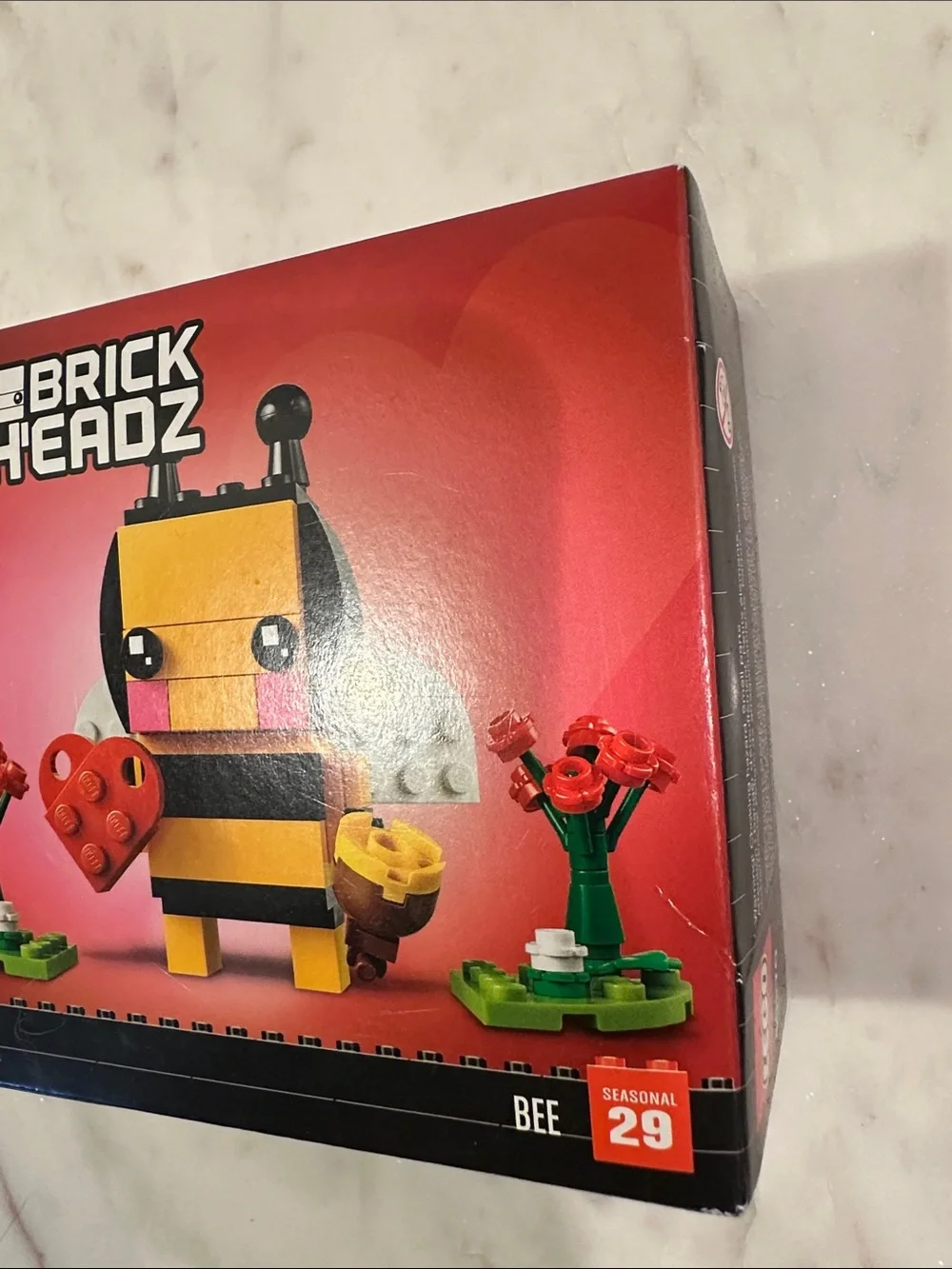 LEGO 40270 Bee BrickHeadz Set in Yellow, Black & Red New